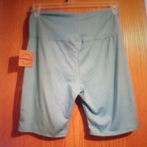 ONE step Womens blue shorts 1x. A-14